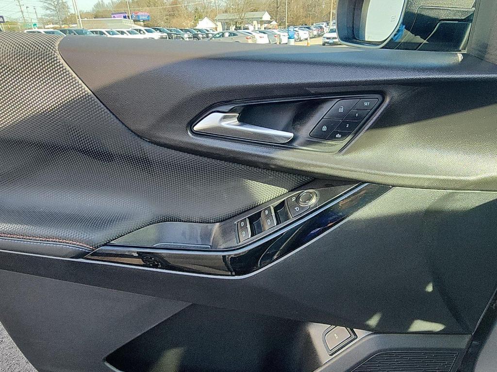 new 2026 Chevrolet Equinox car, priced at $32,670