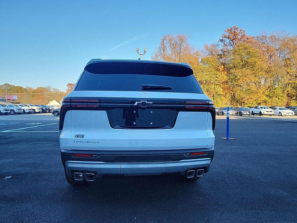 new 2026 Chevrolet Traverse car, priced at $41,505