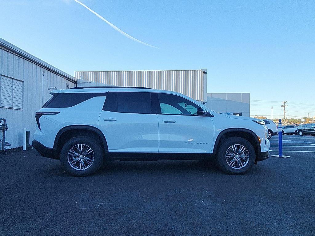 new 2026 Chevrolet Traverse car, priced at $41,505