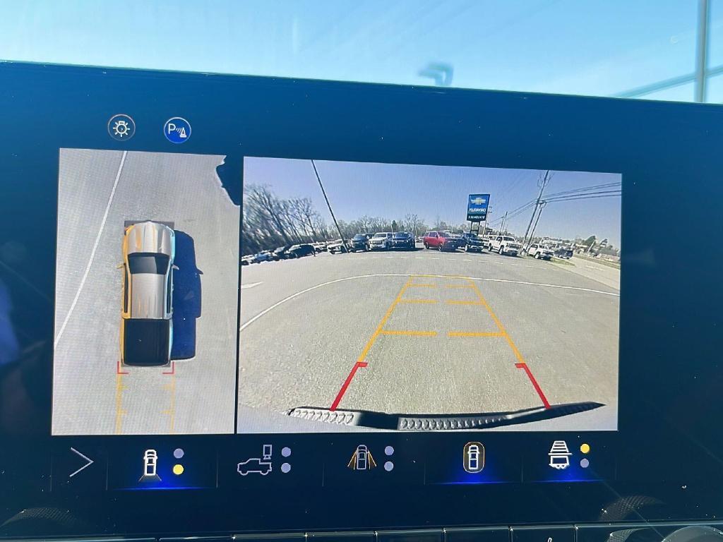 new 2025 Chevrolet Colorado car, priced at $43,997