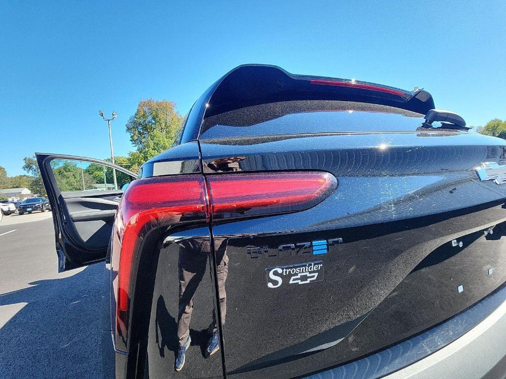 new 2025 Chevrolet Blazer EV car, priced at $40,380