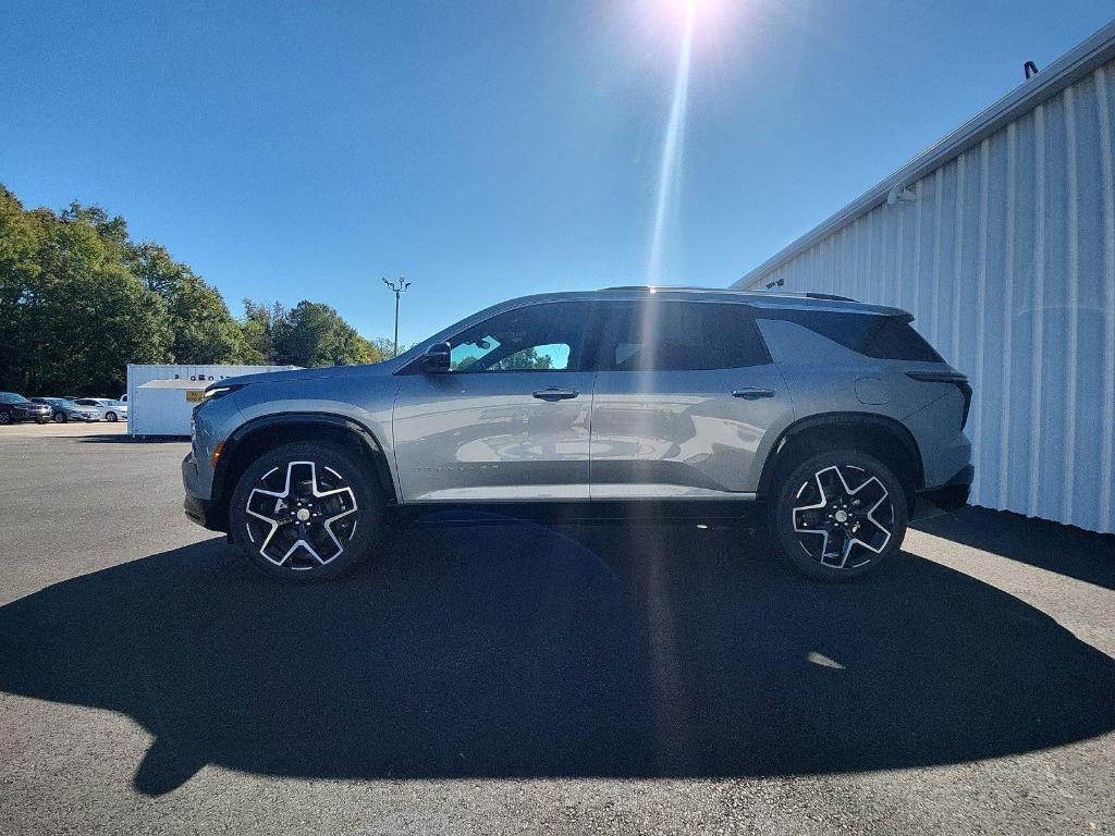 new 2026 Chevrolet Traverse car, priced at $53,274