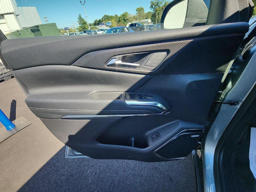 new 2026 Chevrolet Traverse car, priced at $53,274