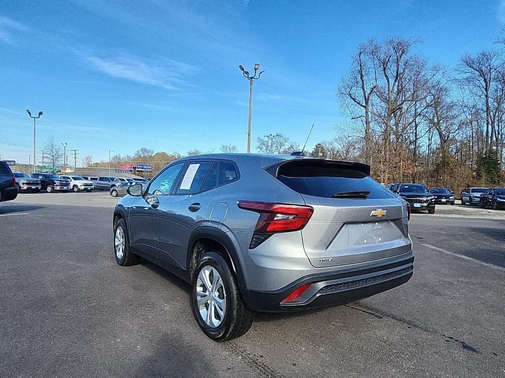 used 2024 Chevrolet Trax car, priced at $19,400