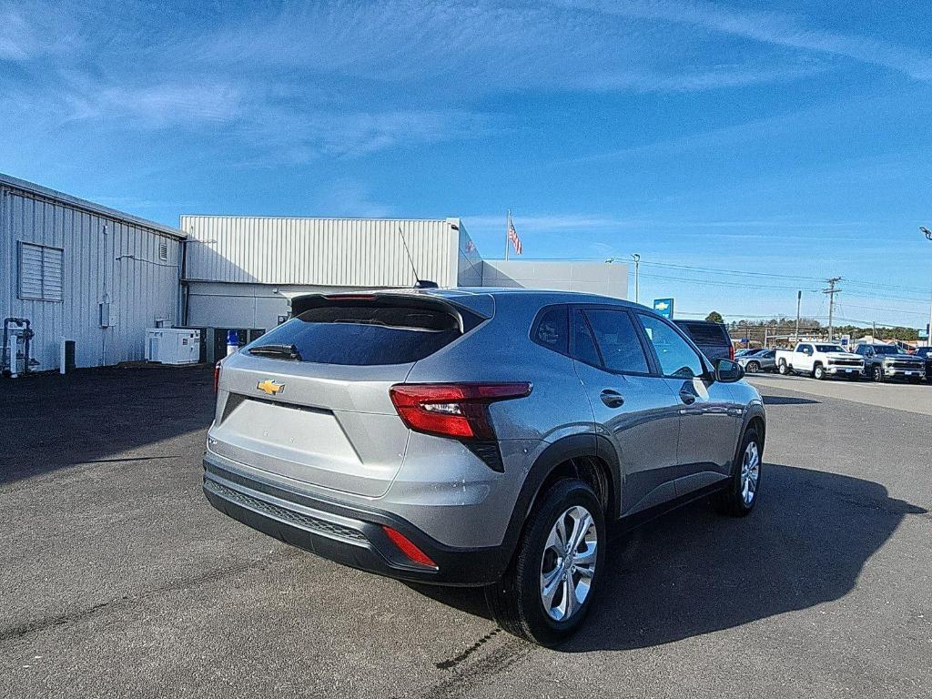 used 2024 Chevrolet Trax car, priced at $19,400
