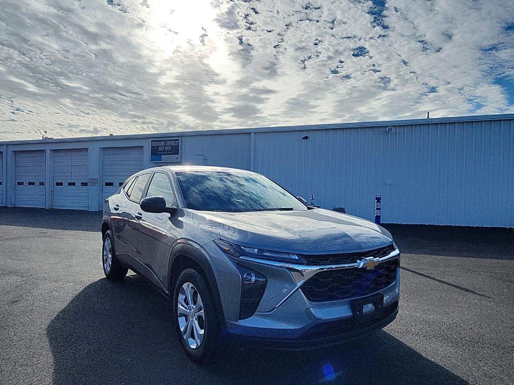 used 2024 Chevrolet Trax car, priced at $19,400