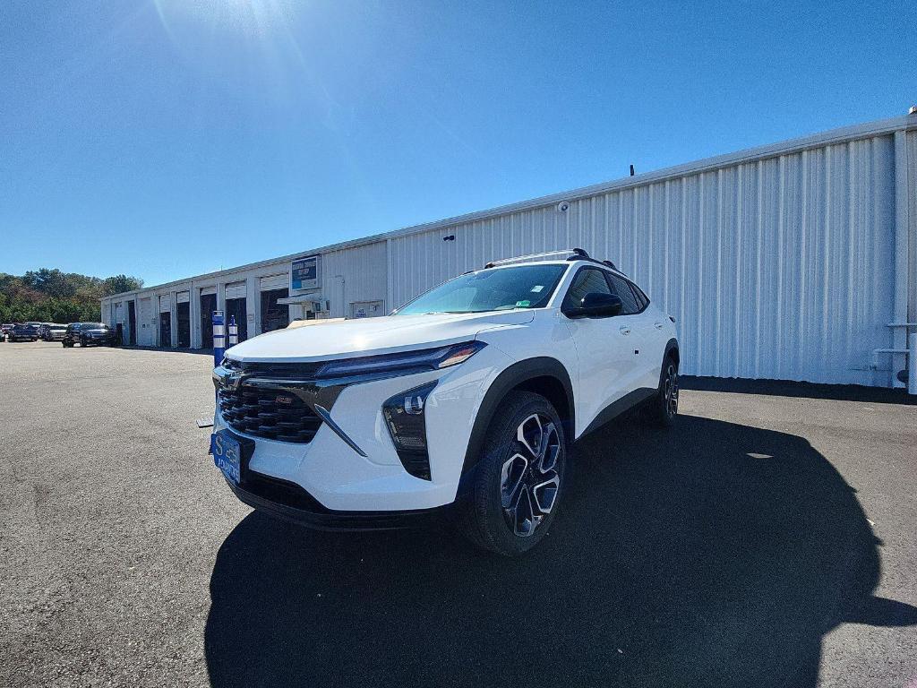 new 2025 Chevrolet Trax car, priced at $25,475