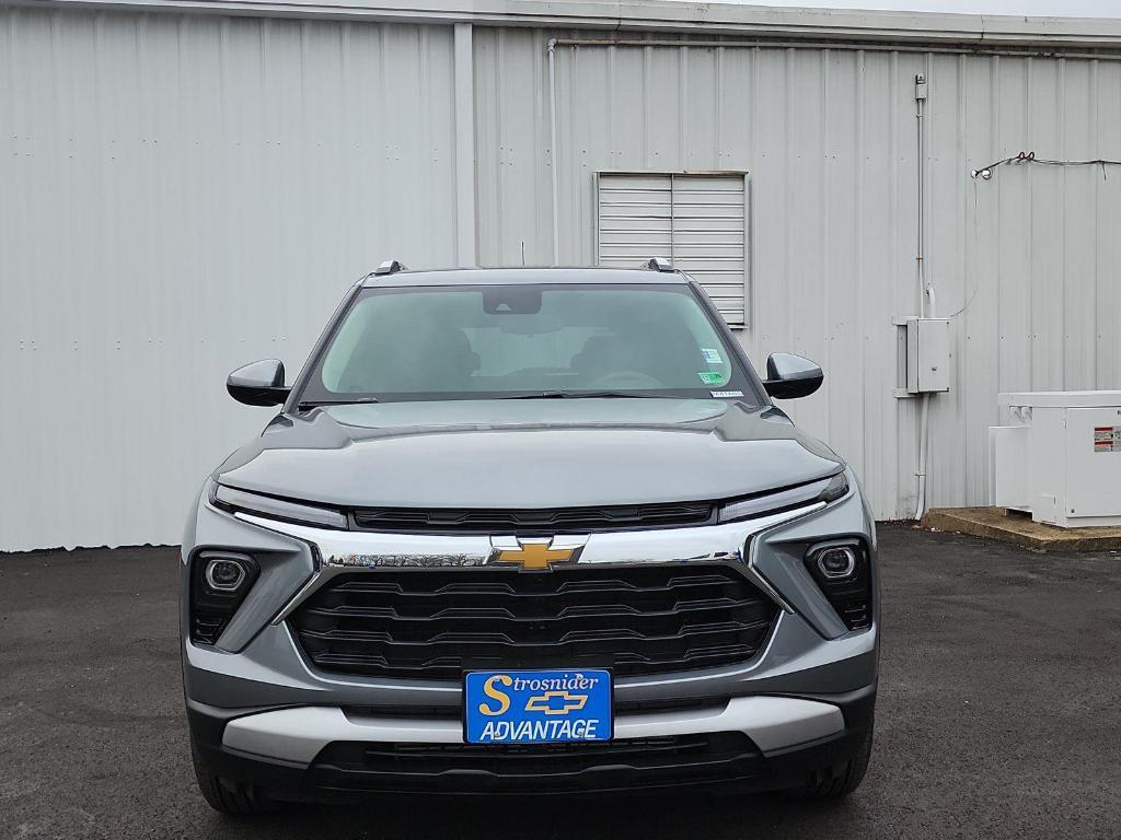 new 2026 Chevrolet TrailBlazer car, priced at $25,900
