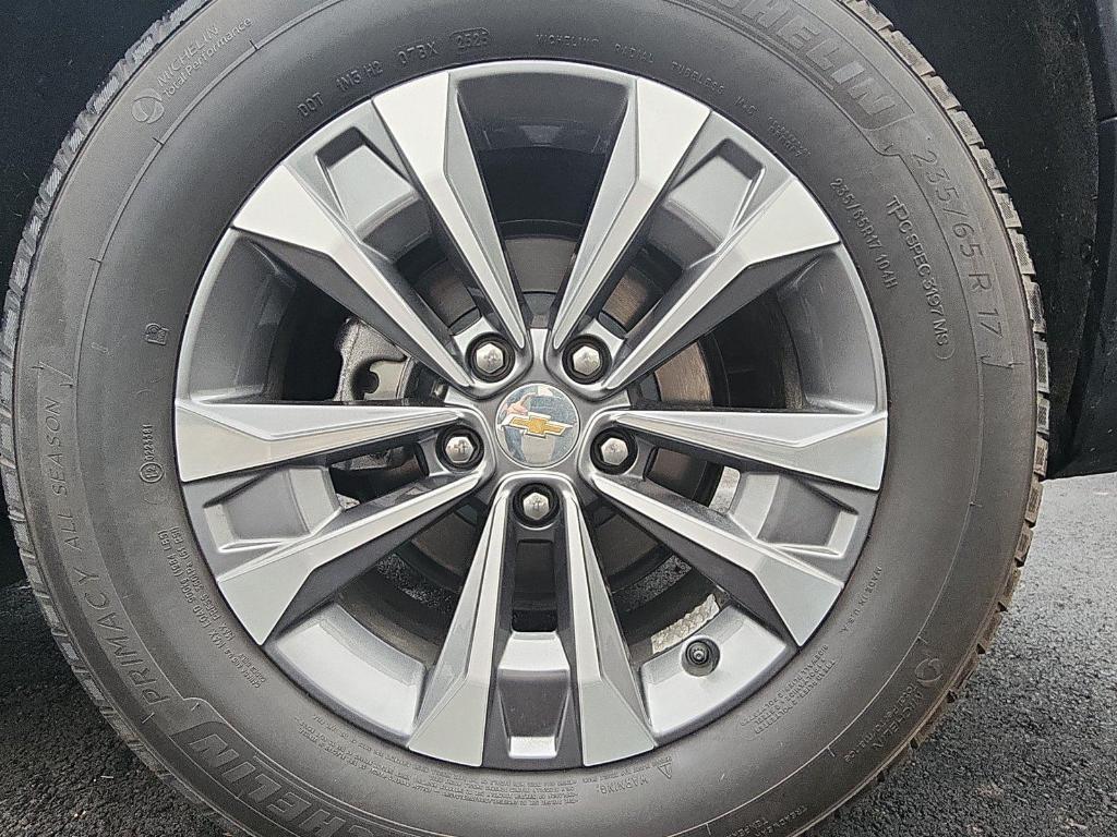 new 2026 Chevrolet Equinox car, priced at $30,940