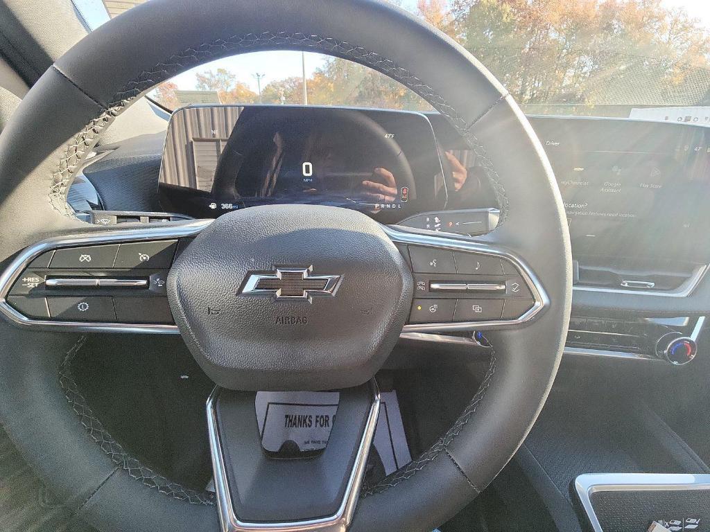 new 2026 Chevrolet Equinox car, priced at $31,309