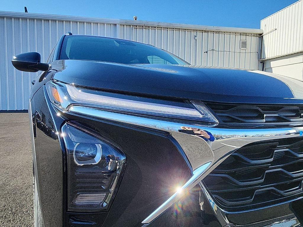 new 2026 Chevrolet Trax car, priced at $24,075