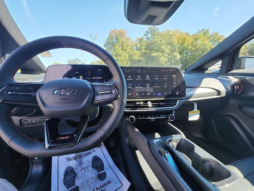 new 2025 Chevrolet Equinox EV car, priced at $38,114