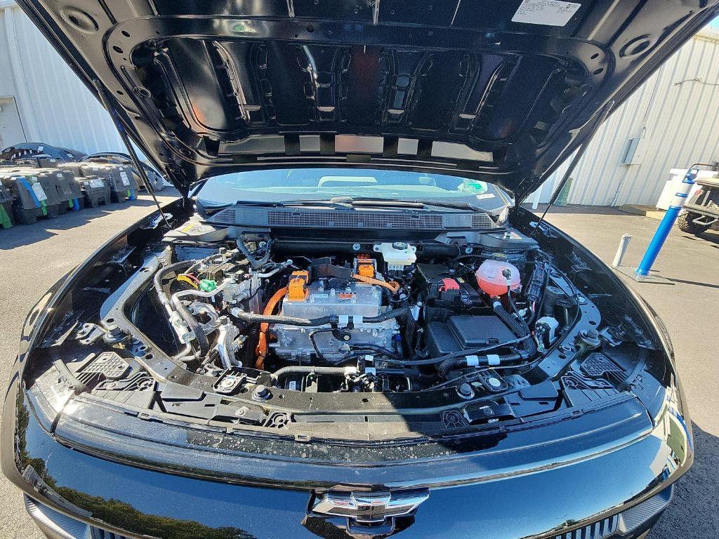 new 2025 Chevrolet Equinox EV car, priced at $38,114