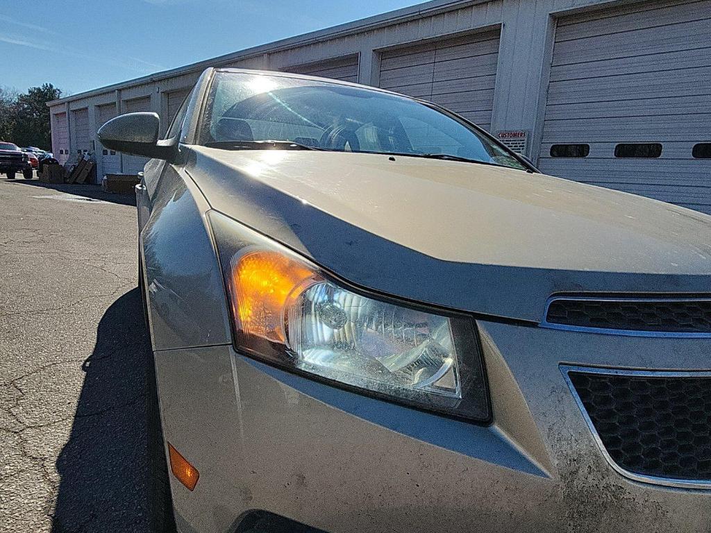 used 2012 Chevrolet Cruze car, priced at $5,900