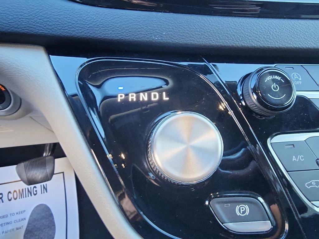 used 2023 Chrysler Pacifica car, priced at $23,500