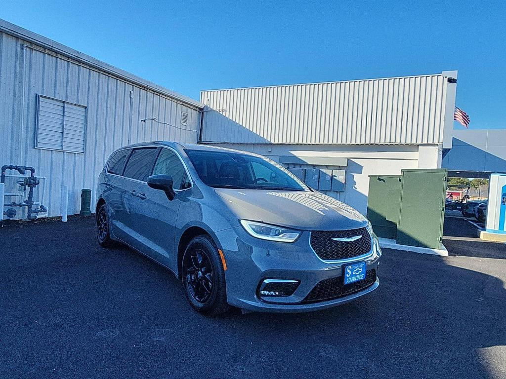 used 2023 Chrysler Pacifica car, priced at $23,500