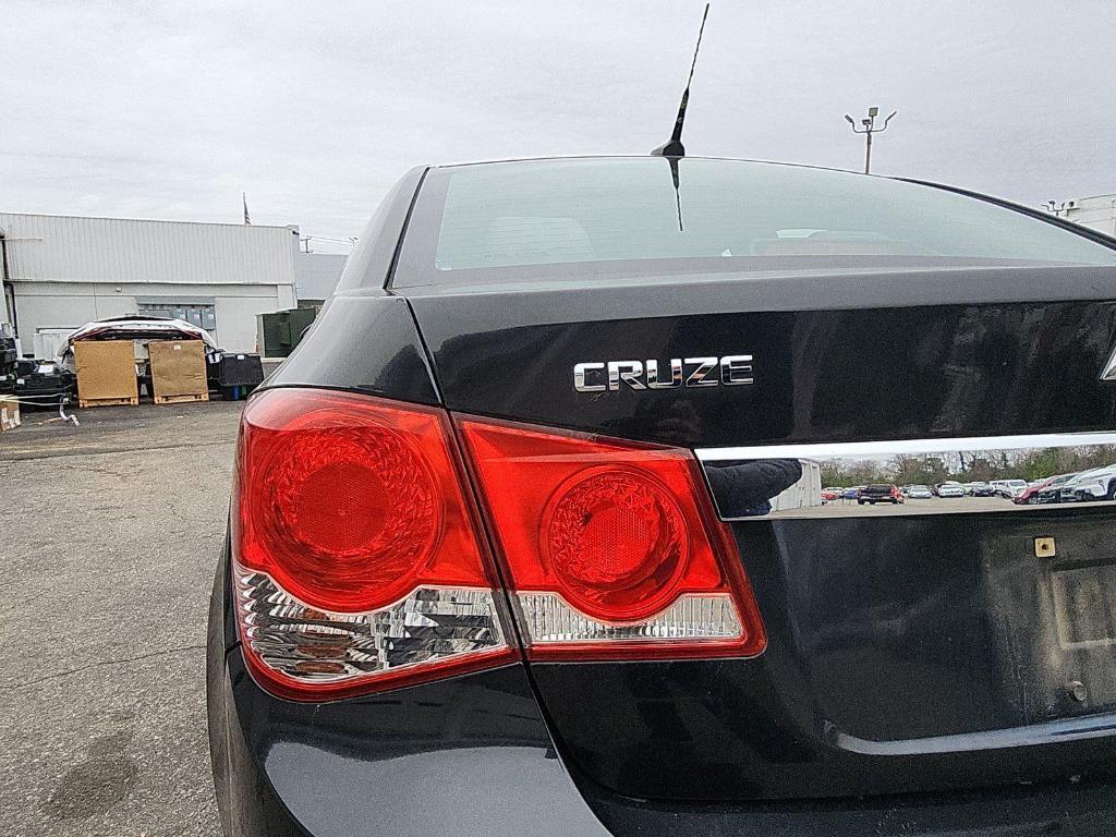 used 2012 Chevrolet Cruze car, priced at $3,300