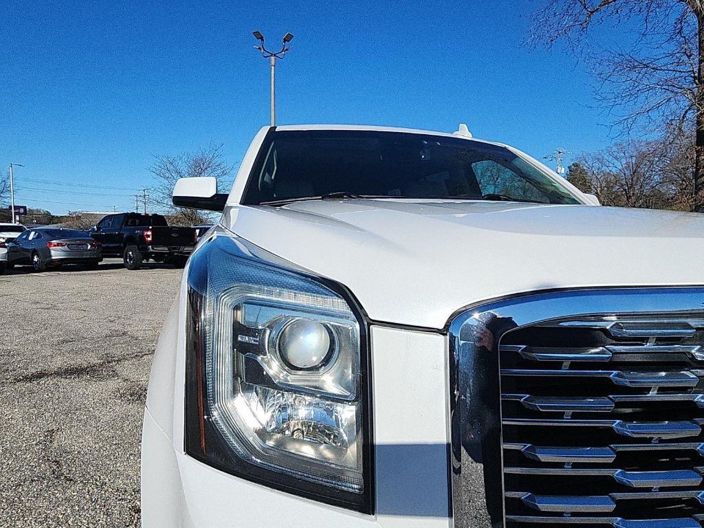 used 2018 GMC Yukon XL car, priced at $24,000
