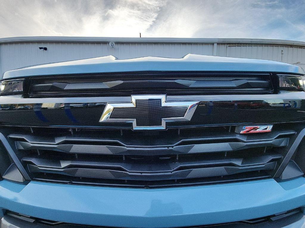 new 2026 Chevrolet Colorado car, priced at $43,125