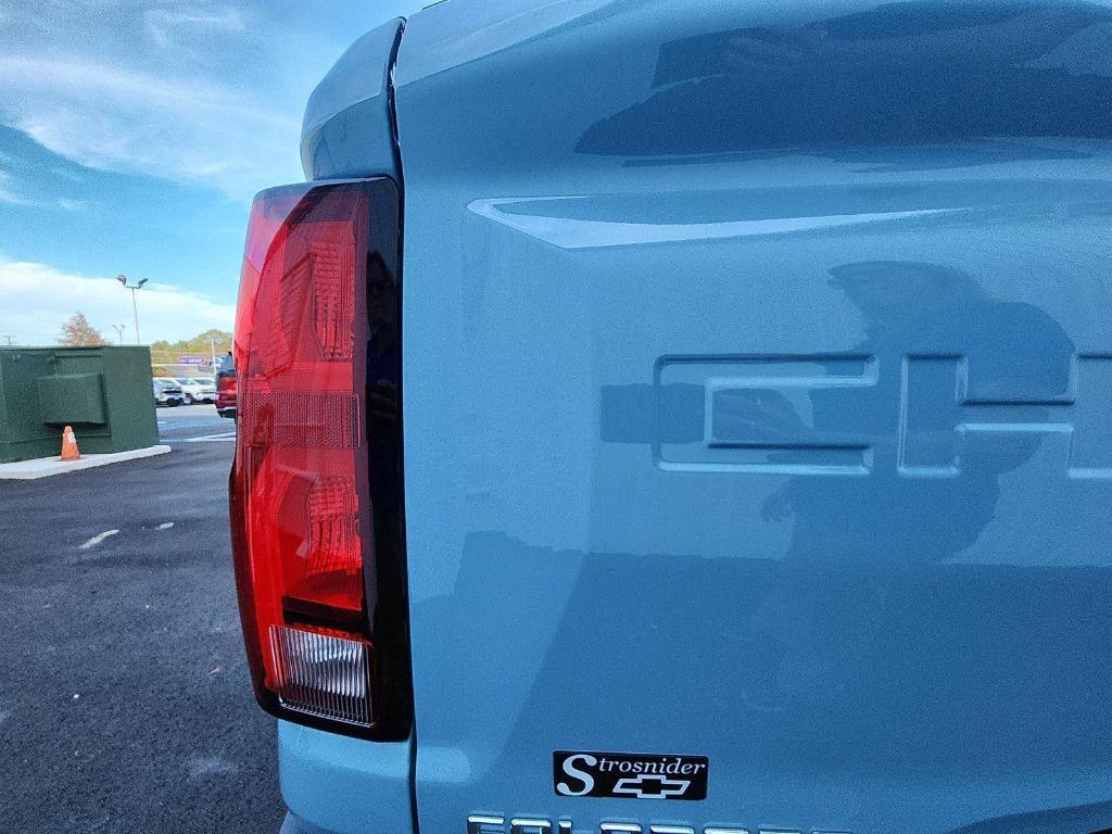 new 2026 Chevrolet Colorado car, priced at $43,125
