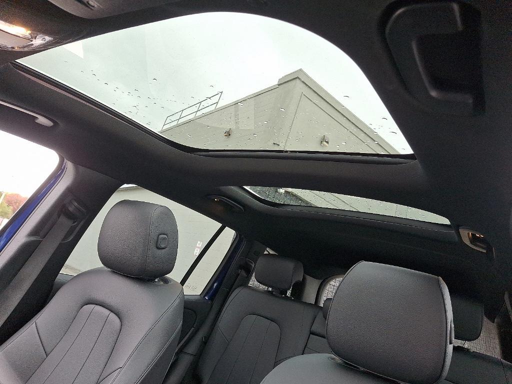 used 2022 Mercedes-Benz GLB 250 car, priced at $31,900