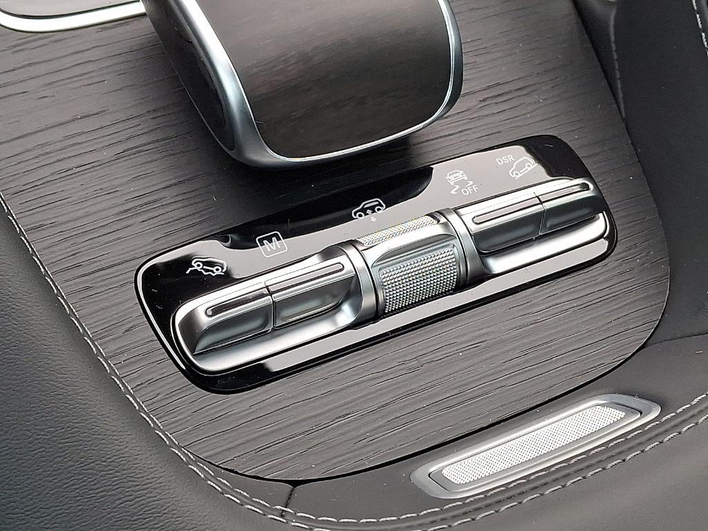 new 2026 Mercedes-Benz Maybach GLS 600 car, priced at $185,250