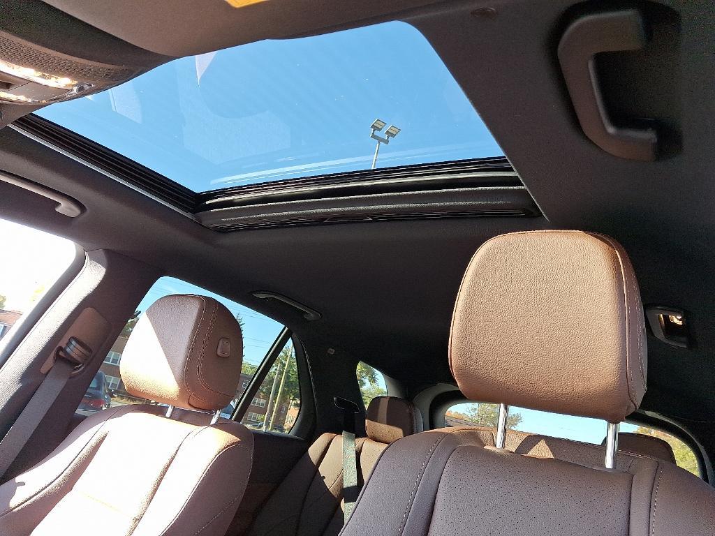 new 2025 Mercedes-Benz GLE 350 car, priced at $70,705