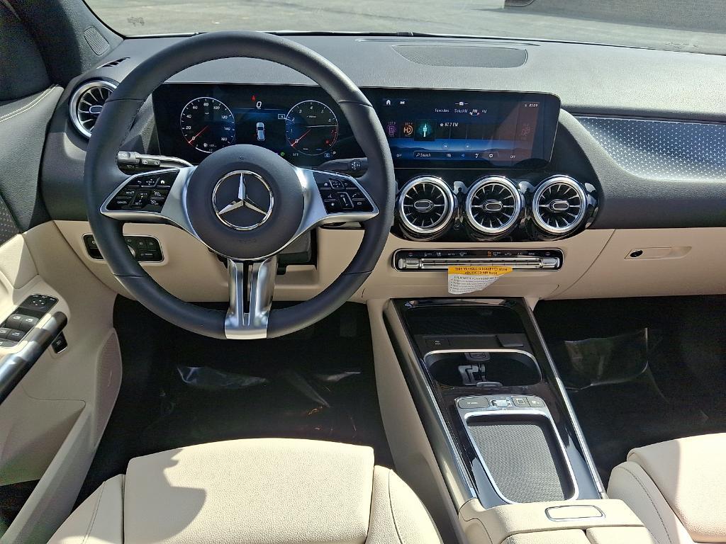 used 2026 Mercedes-Benz GLA 250 car, priced at $44,900