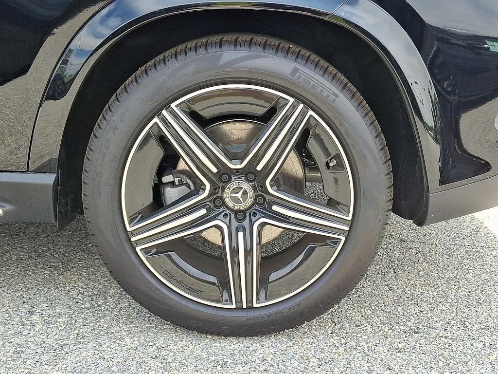 new 2026 Mercedes-Benz GLE 450 car, priced at $81,695