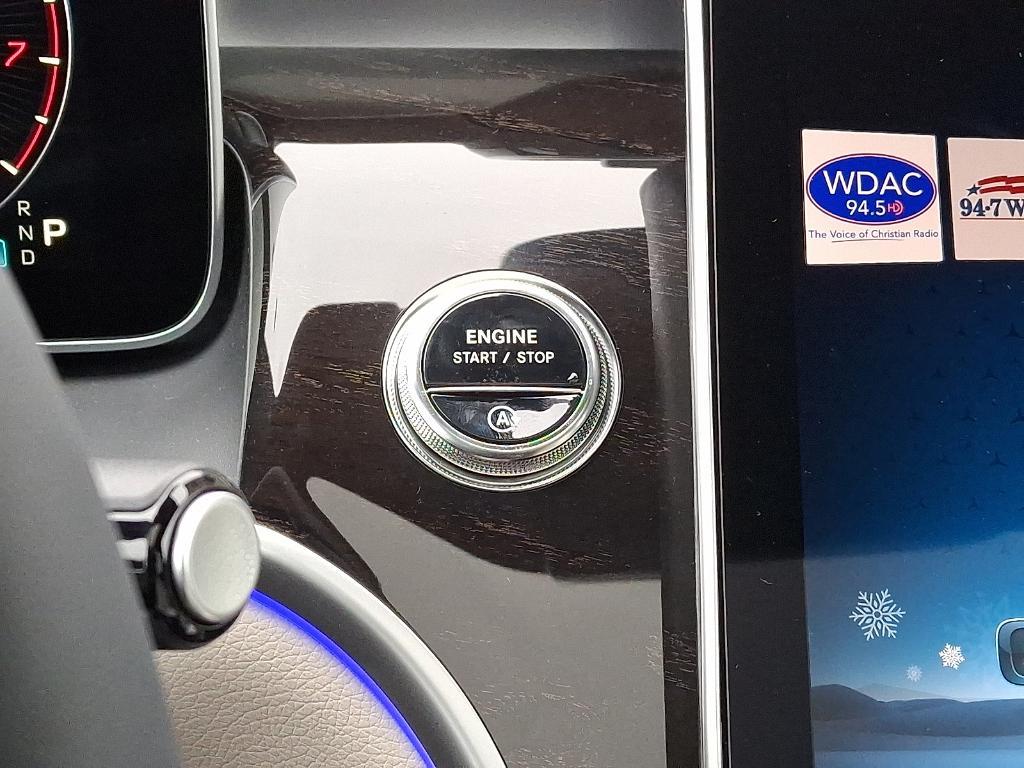 new 2026 Mercedes-Benz GLC 300 car, priced at $57,685