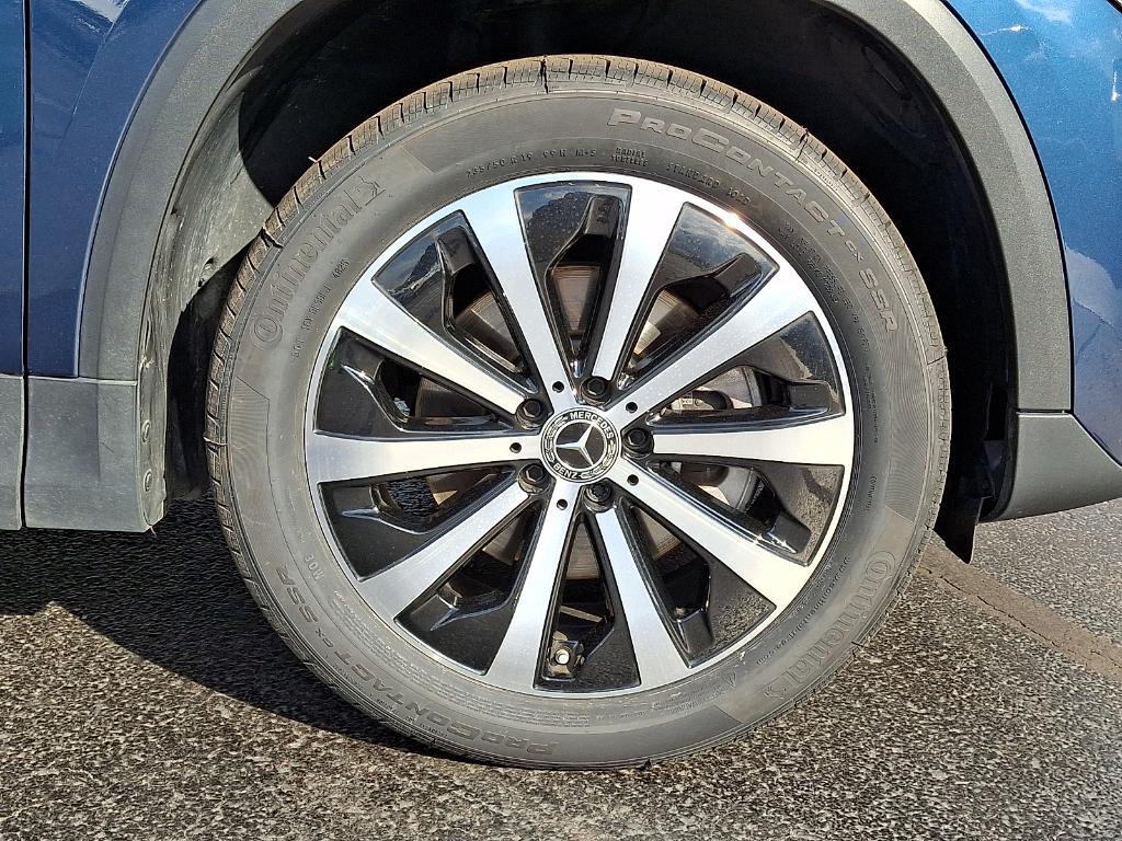used 2022 Mercedes-Benz GLA 250 car, priced at $28,900