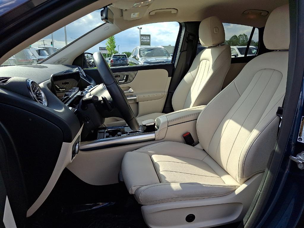 used 2022 Mercedes-Benz GLA 250 car, priced at $28,900