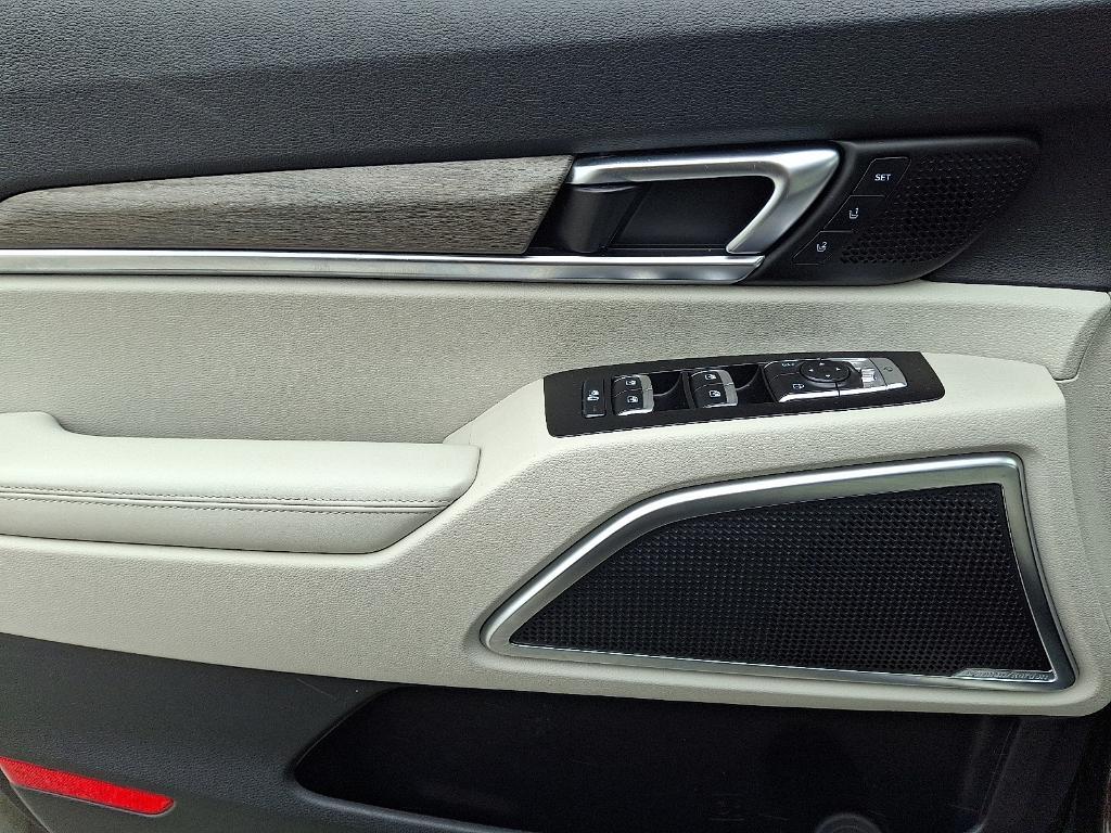 used 2022 Kia Telluride car, priced at $31,900