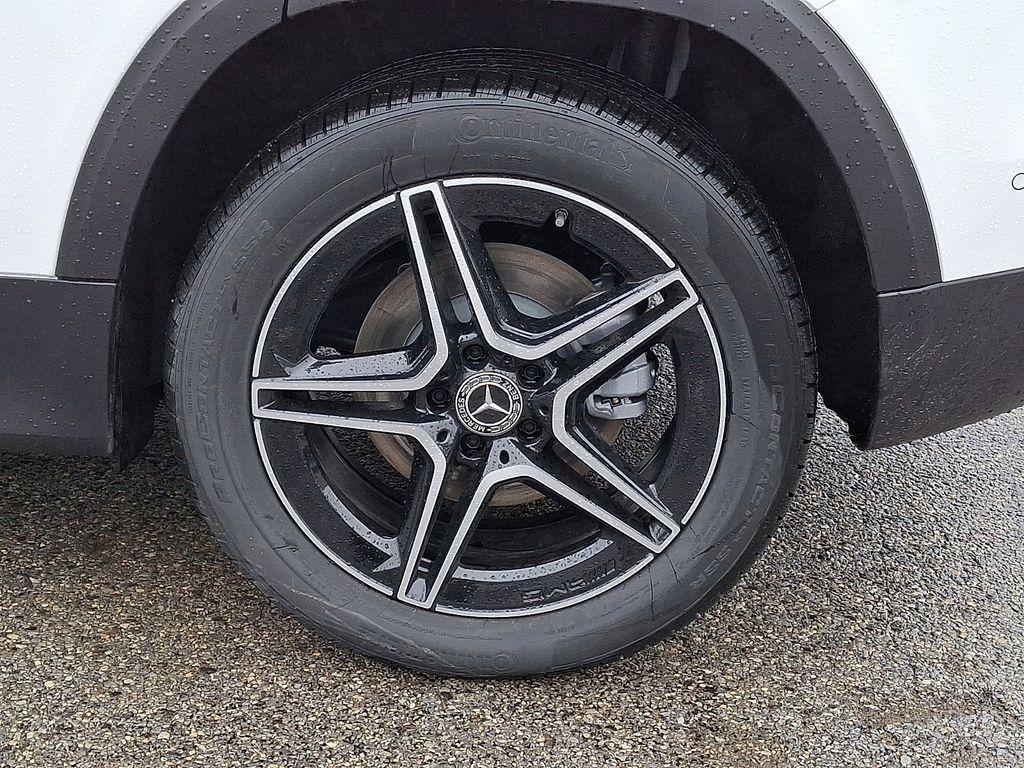 new 2026 Mercedes-Benz GLB 250 car, priced at $52,020