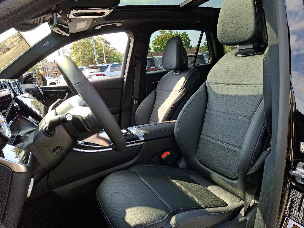 new 2026 Mercedes-Benz GLC 300 car, priced at $57,885