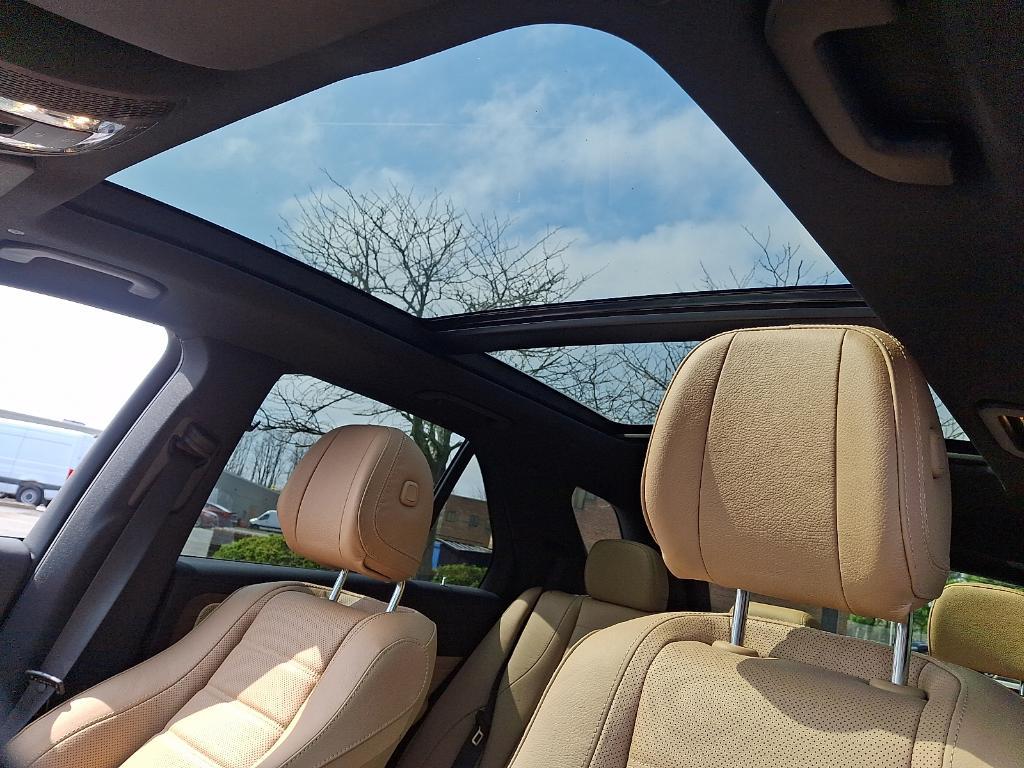used 2024 Mercedes-Benz GLE 450 car, priced at $59,900
