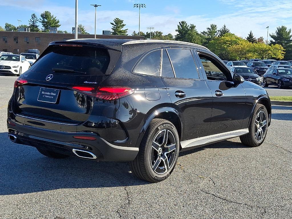 new 2026 Mercedes-Benz GLC 300 car