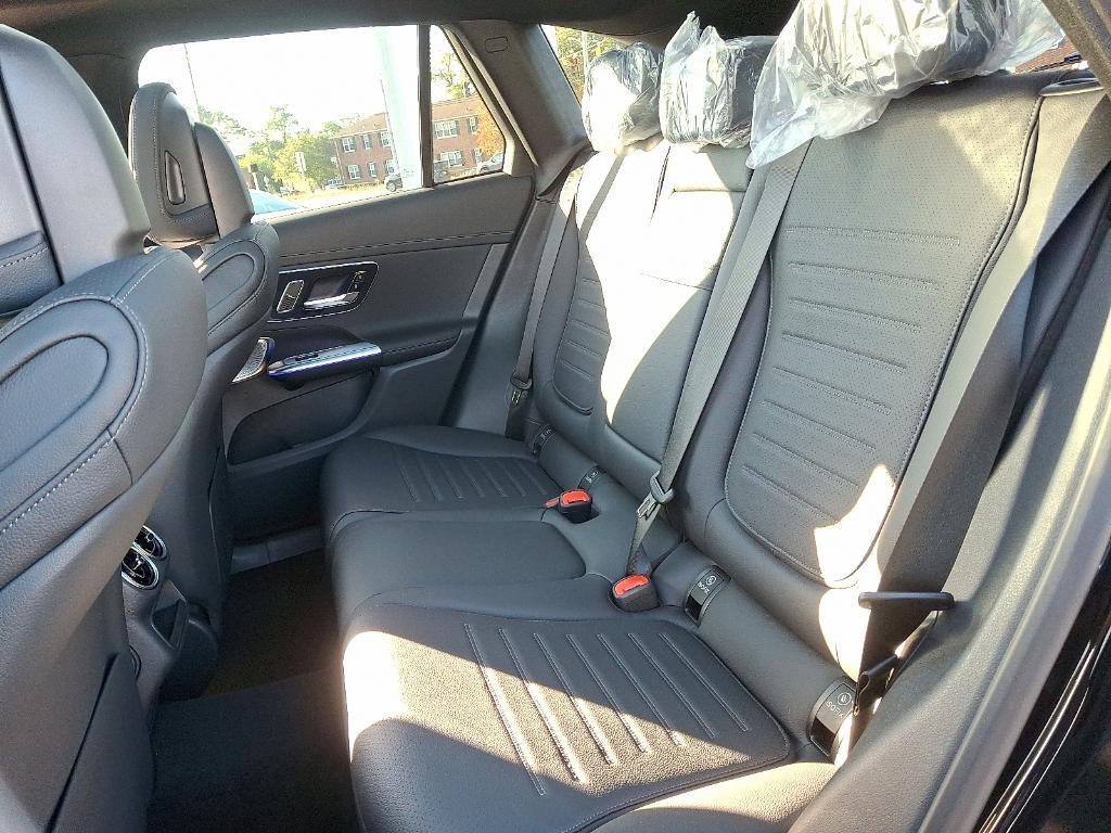 new 2026 Mercedes-Benz GLC 300 car