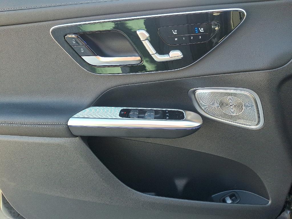 new 2026 Mercedes-Benz GLC 300 car