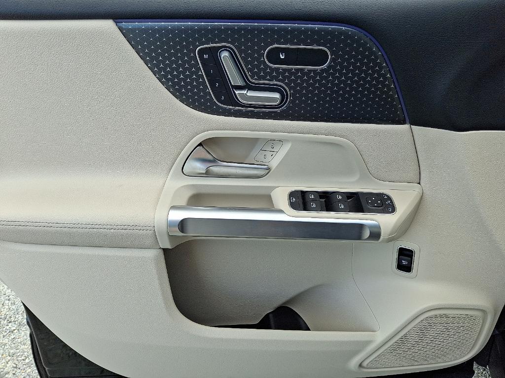 used 2025 Mercedes-Benz GLB 250 car, priced at $41,900