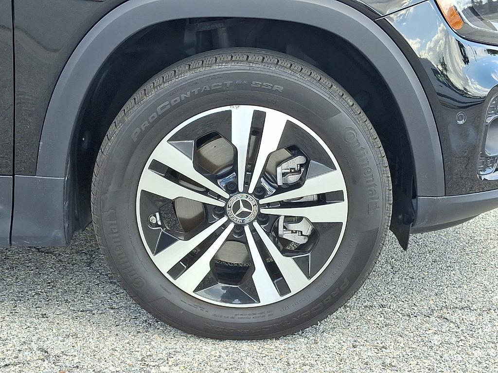 used 2025 Mercedes-Benz GLB 250 car, priced at $41,900