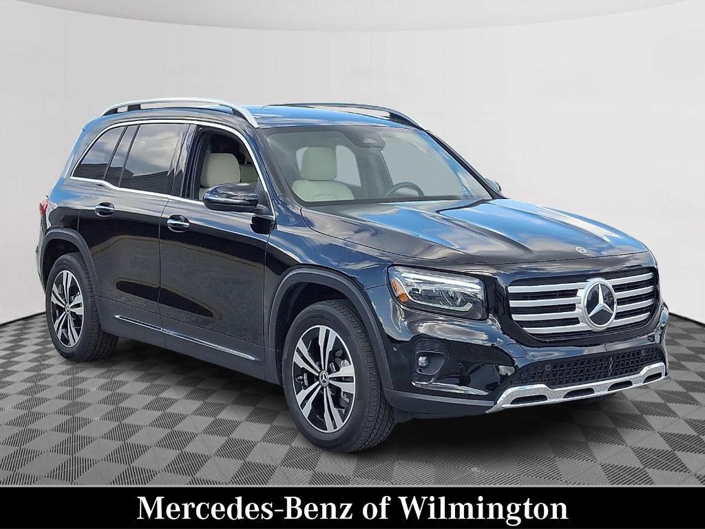used 2025 Mercedes-Benz GLB 250 car, priced at $42,900