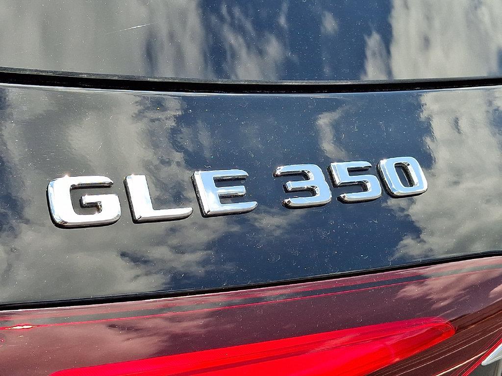 Mercedes-Benz GLE view 28