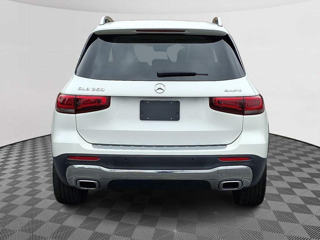 used 2022 Mercedes-Benz GLB 250 car, priced at $27,900