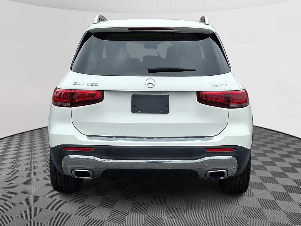 used 2022 Mercedes-Benz GLB 250 car, priced at $29,900