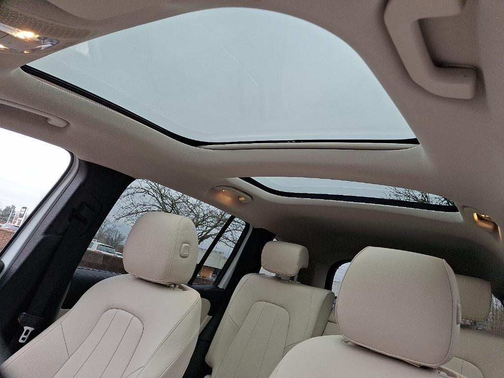 used 2022 Mercedes-Benz GLB 250 car, priced at $29,900