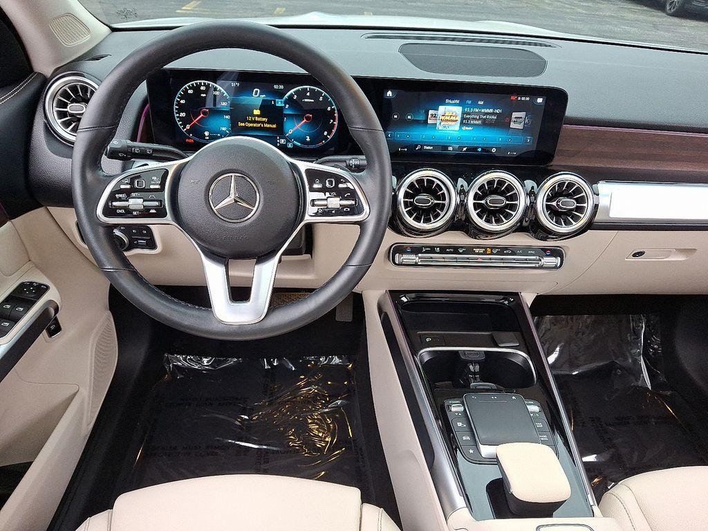 used 2022 Mercedes-Benz GLB 250 car, priced at $27,900