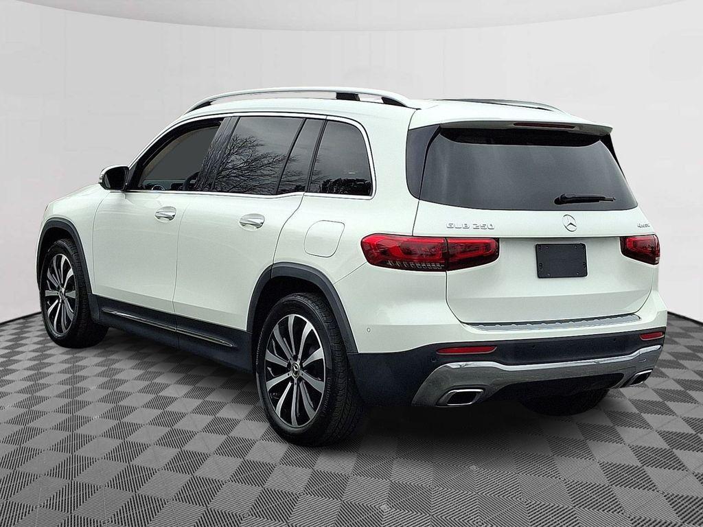 used 2022 Mercedes-Benz GLB 250 car, priced at $27,900