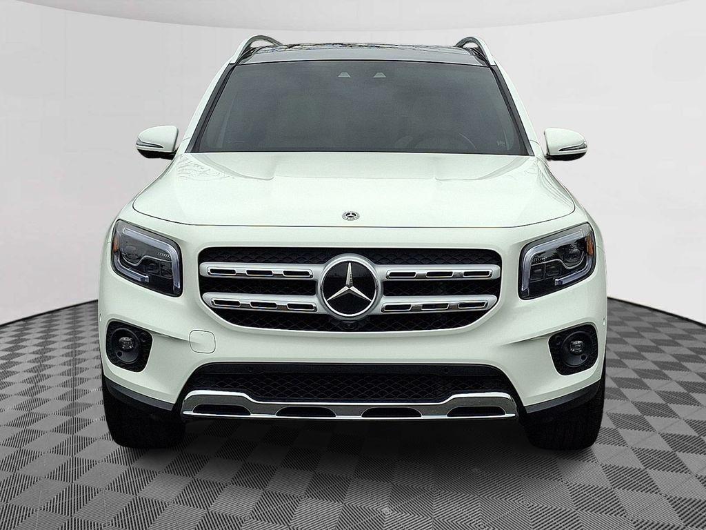 used 2022 Mercedes-Benz GLB 250 car, priced at $27,900