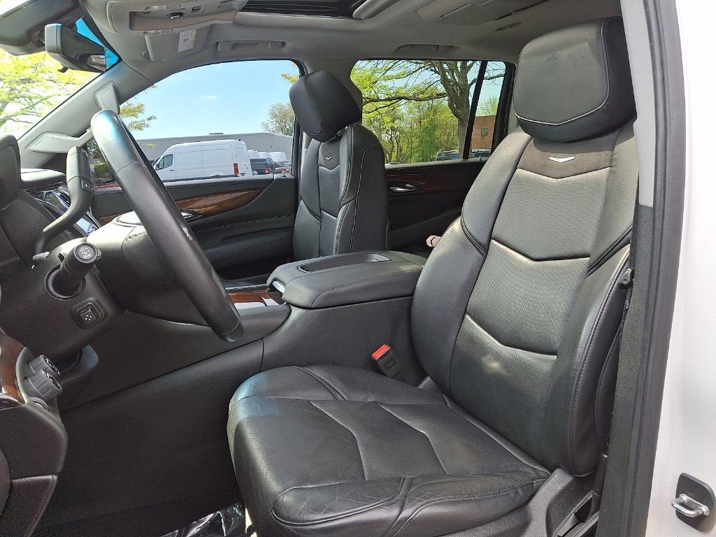 used 2018 Cadillac Escalade ESV car, priced at $27,900
